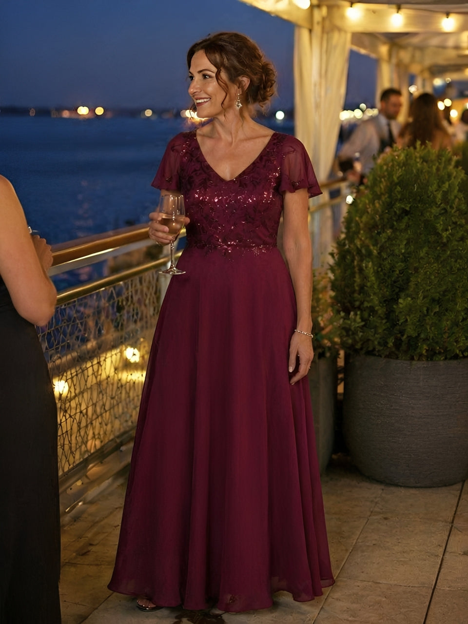Robe longue extensibilité faible manches à volants décolleté en V profond applique coupe évasée #Couleur_Bordeaux