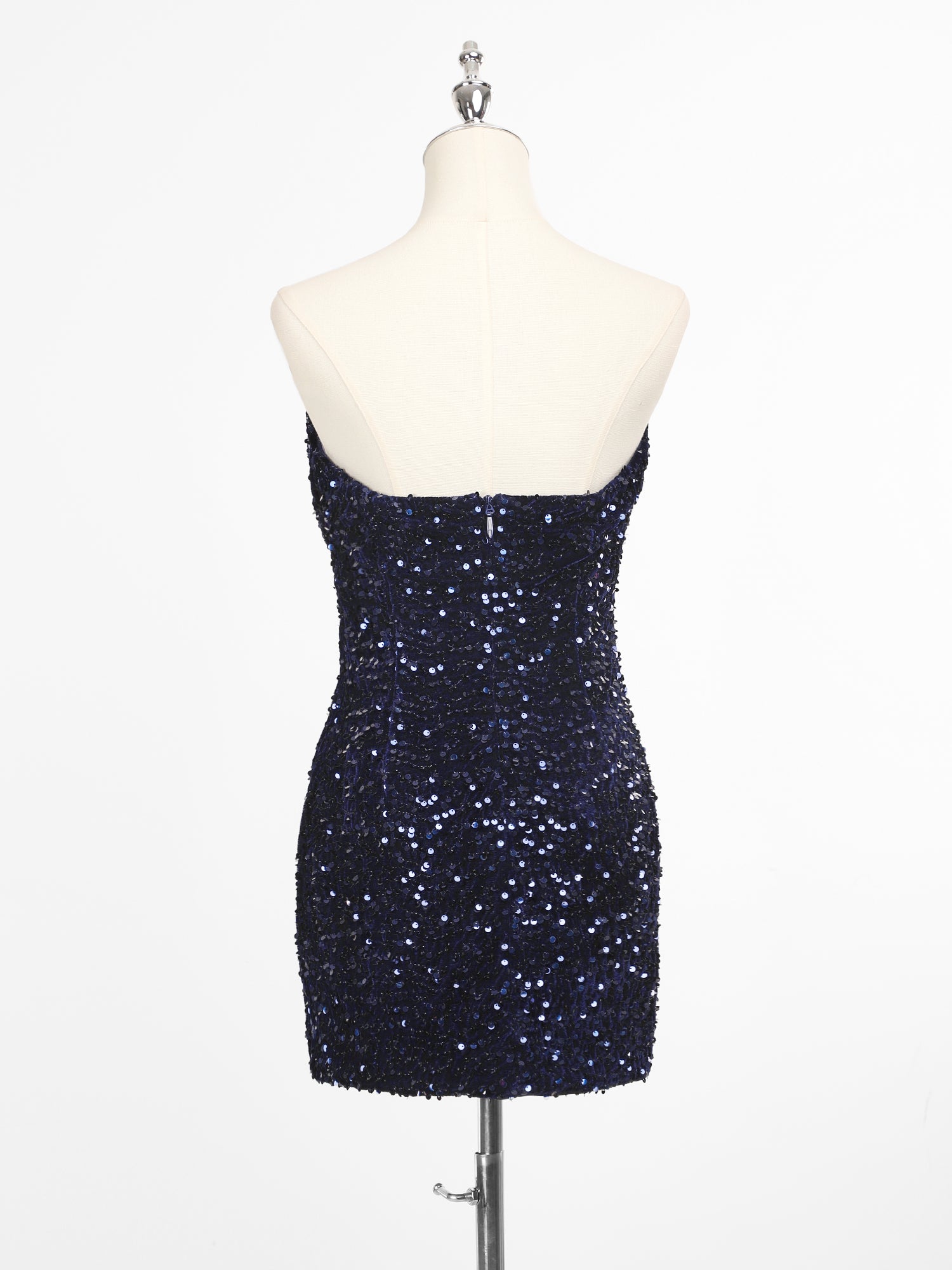 Robe courte dos nu à sequins sans bretelles Robe courte dos nu à sequins sans bretelles