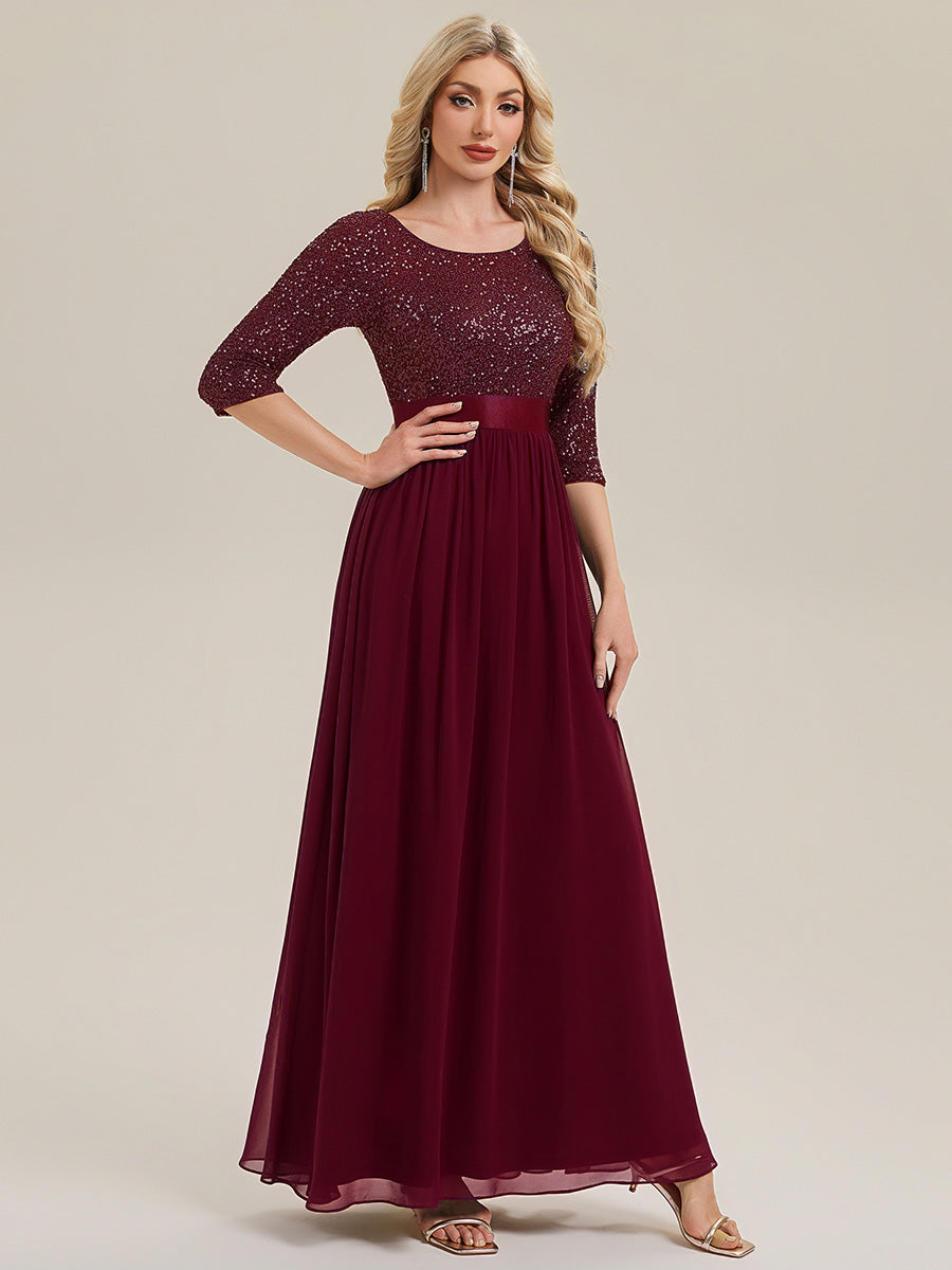 Robe de soirée chic à manches trois quarts en sequins avec patchwork coupe A longueur de sol et col rond #Couleur_Bordeaux
