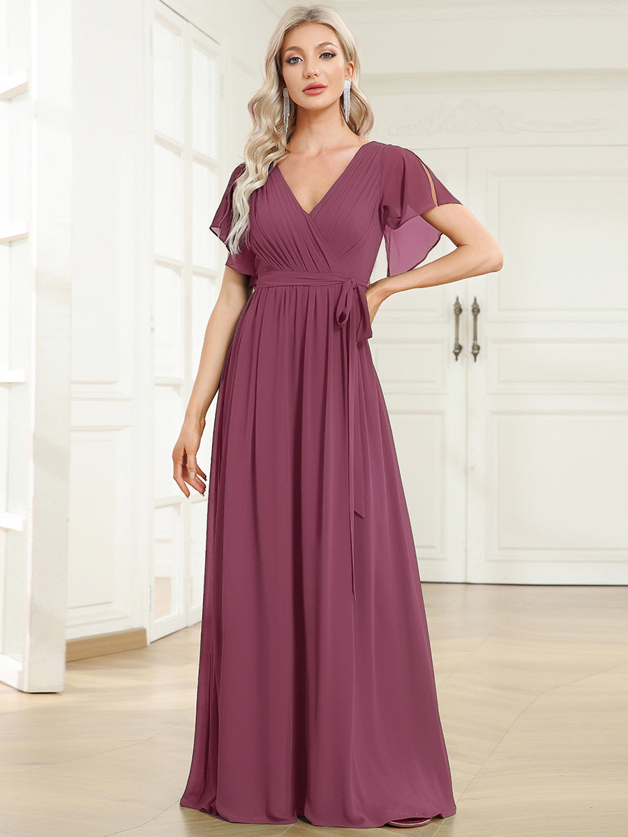 Robe de demoiselle d'honneur en mousseline de soie à encolure en V et à manches #Couleur_Prune Foncée