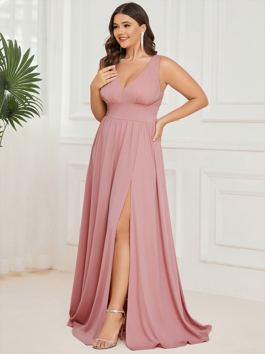 Robe de soir??e longue au sol ?? taille empire et ?? encolure en V #Couleur_Rose fumee