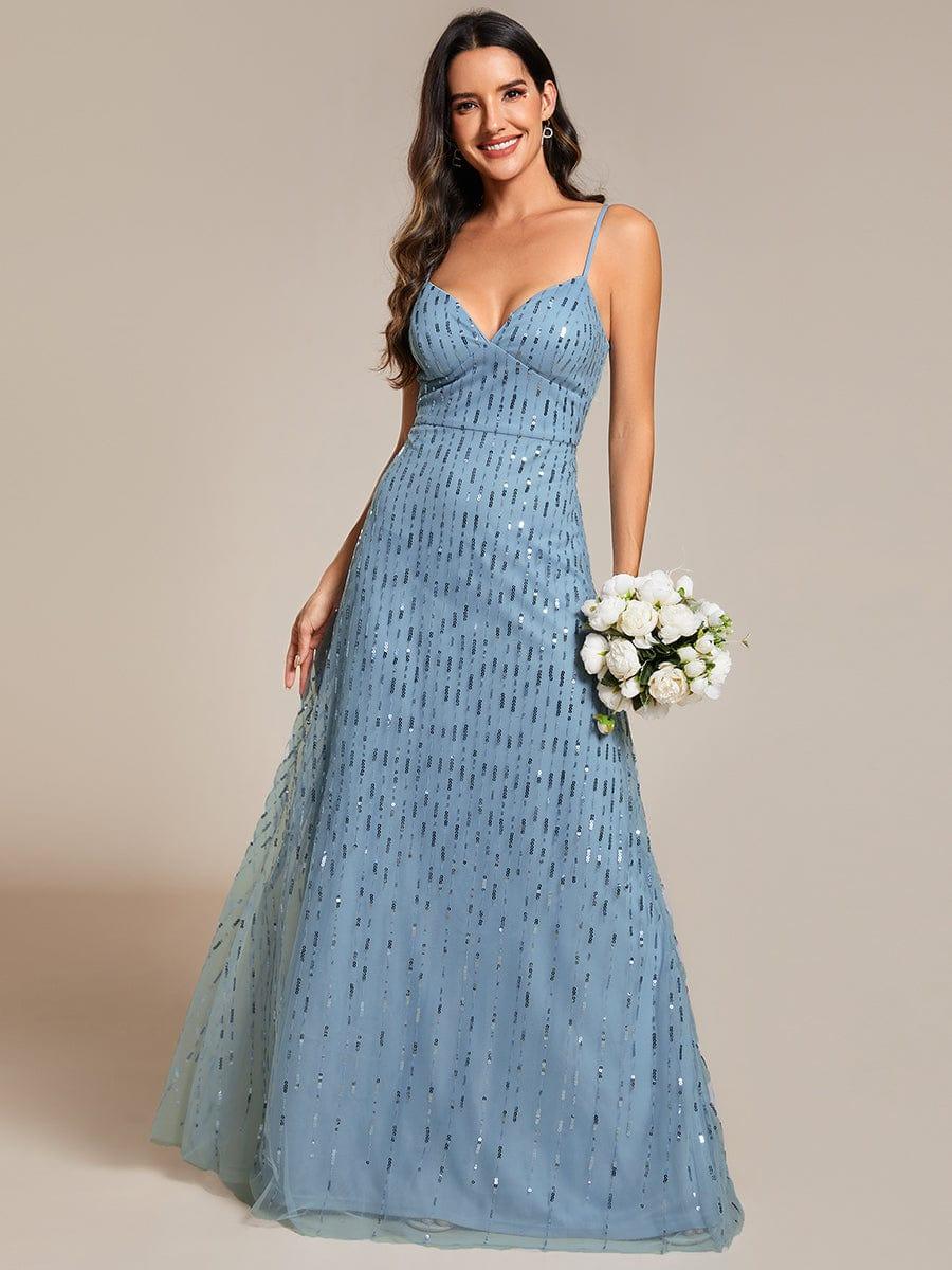 Robe de soirée taille haute à col en V profond et à paillettes ornée de bretelles spaghetti #Couleur_Bleu Clair