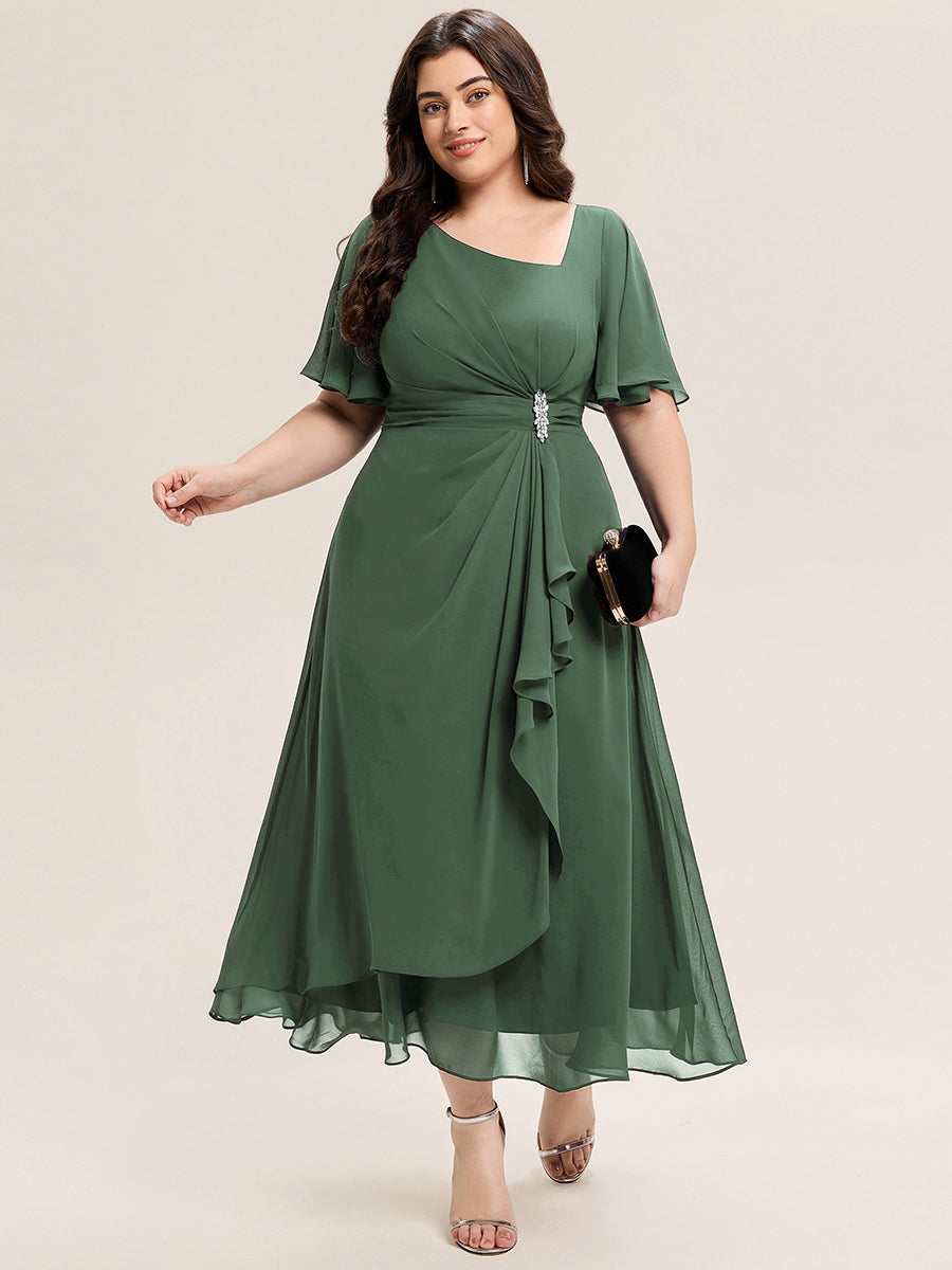 Robe de soirée mi-longue en mousseline de soie à manches courtes #Couleur_Eukalyptus Grün