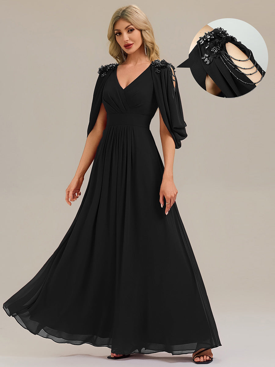 Robe de soirée chic à manches mi-longues en imprimé floral avec appliqués décolleté en V profond coupe A longueur de sol avec détails en perles #Couleur_Noir