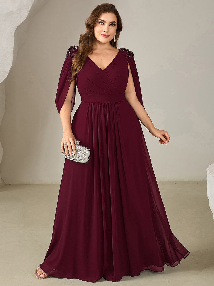 Robe de soirée chic à manches mi-longues en imprimé floral avec appliqués décolleté en V profond coupe A longueur de sol avec détails en perles #Couleur_Bordeaux