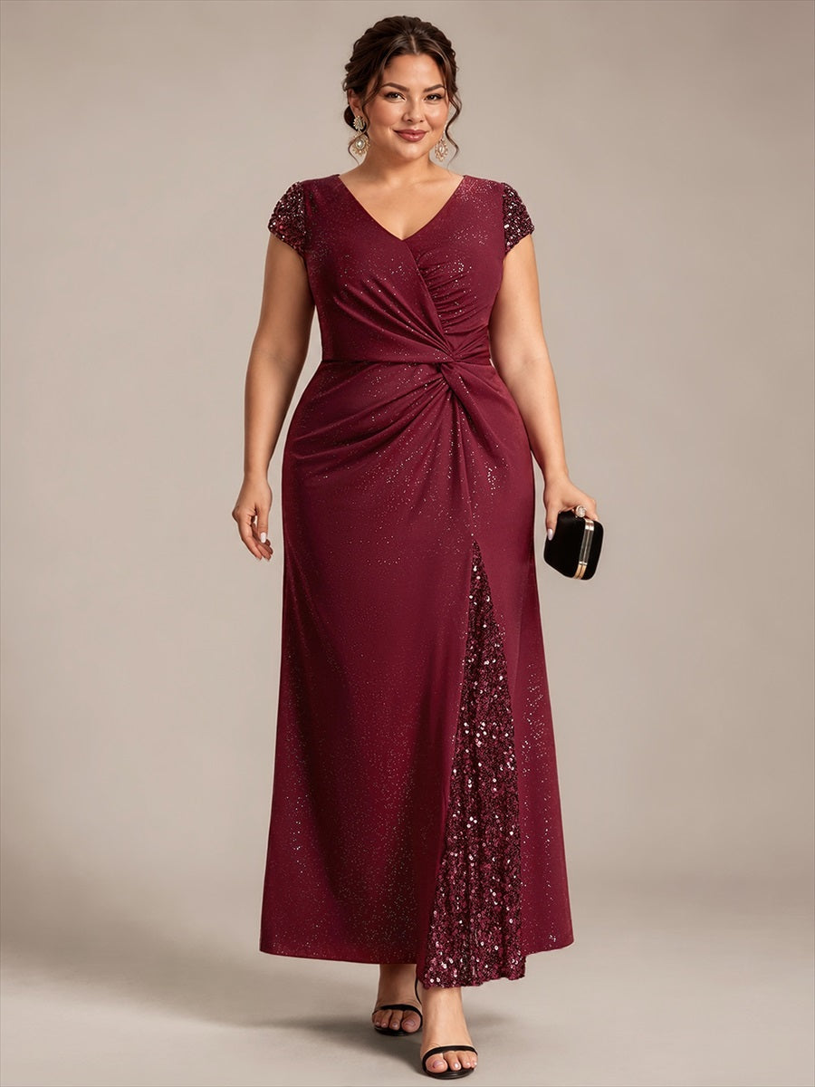 Robe moulante à manches courtes en stretch élevé avec décolleté en V noué et détails en sequins #Couleur_Bordeaux