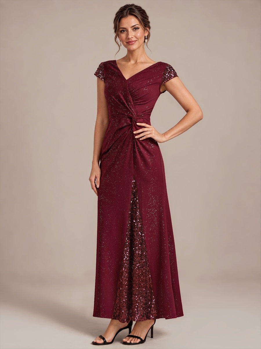 Robe moulante à manches courtes en stretch élevé avec décolleté en V noué et détails en sequins #Couleur_Bordeaux