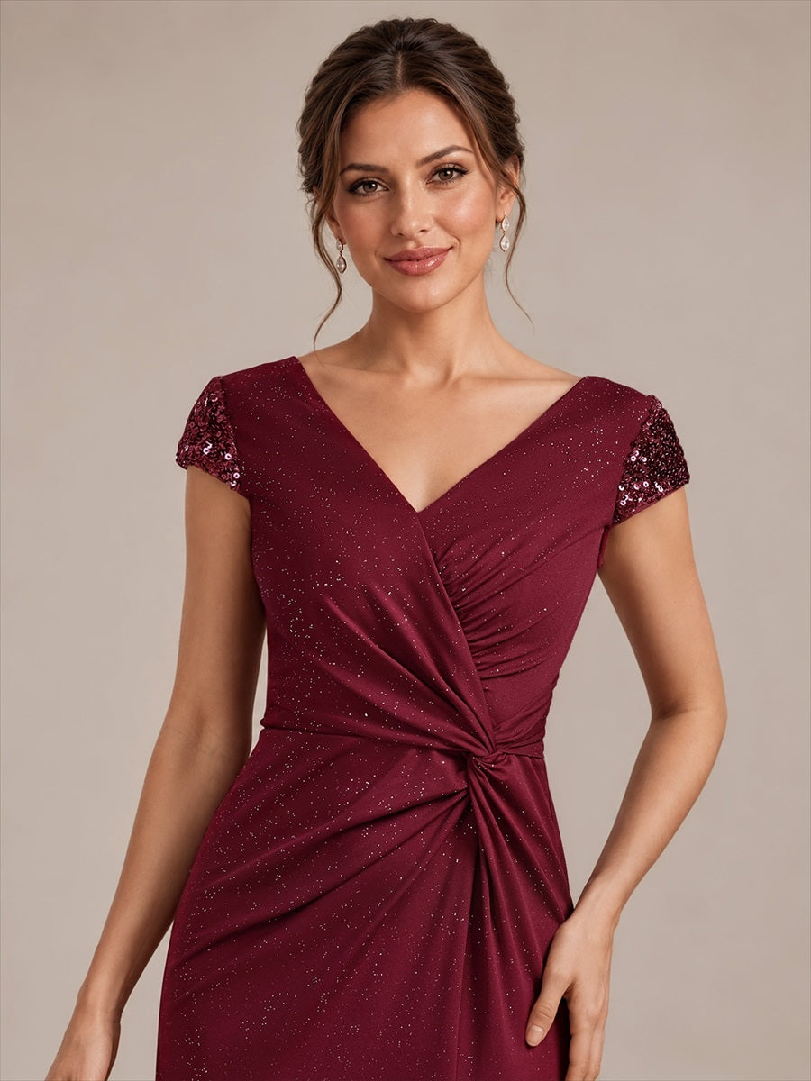 Robe moulante à manches courtes en stretch élevé avec décolleté en V noué et détails en sequins #Couleur_Bordeaux