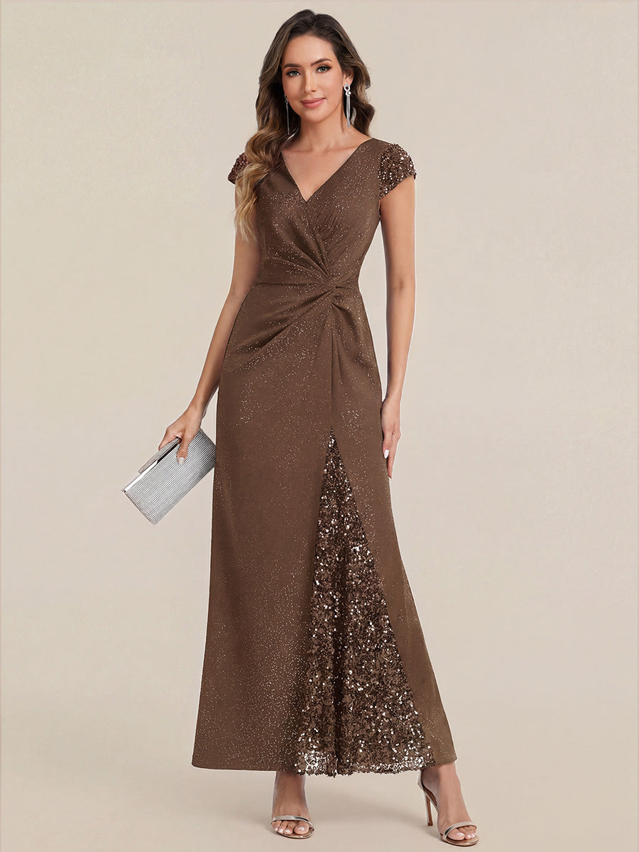 Robe moulante à manches courtes en stretch élevé avec décolleté en V noué et détails en sequins #Couleur_Café
