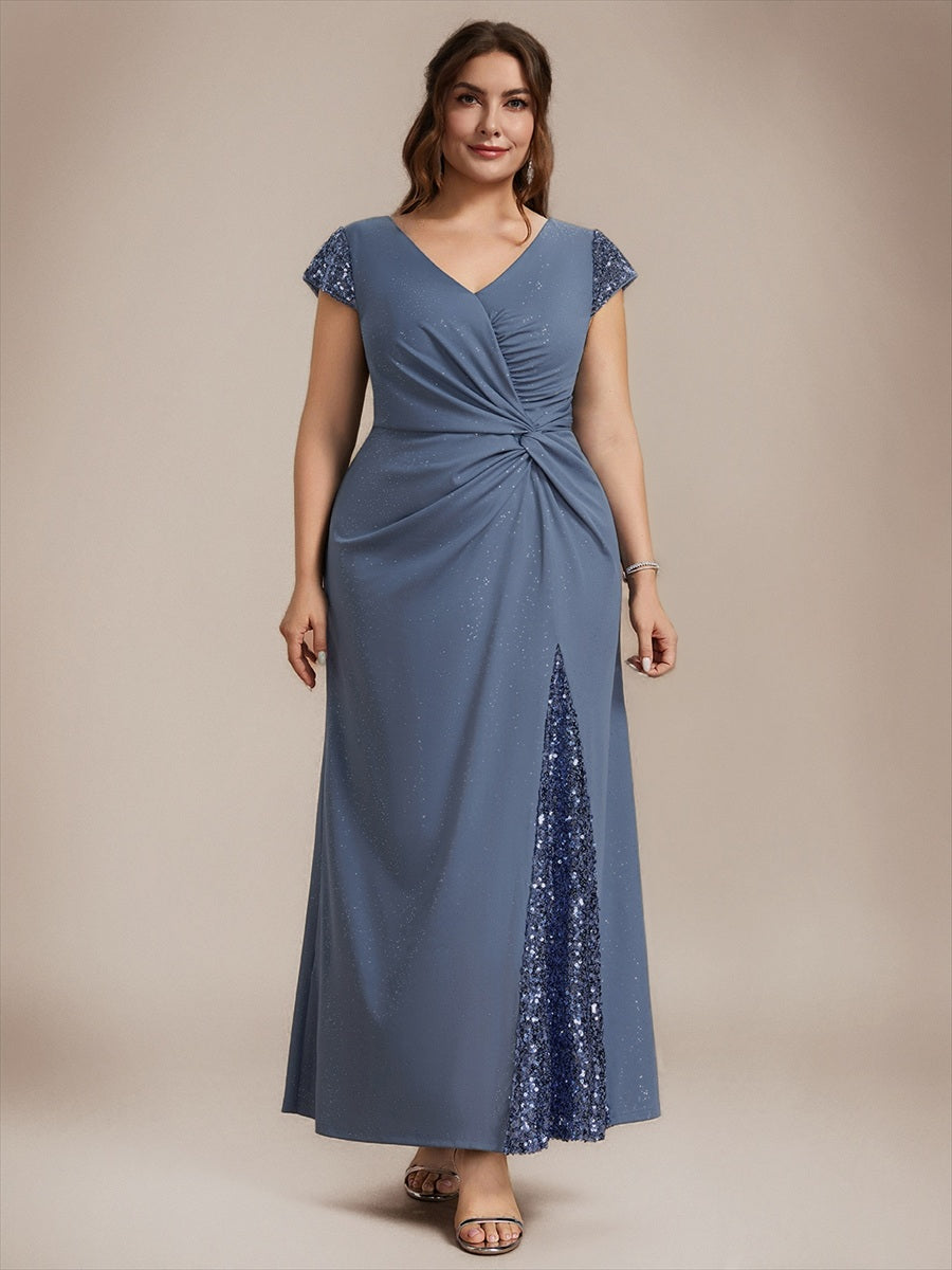 Robe moulante à manches courtes en stretch élevé avec décolleté en V noué et détails en sequins #Couleur_Marine Fume