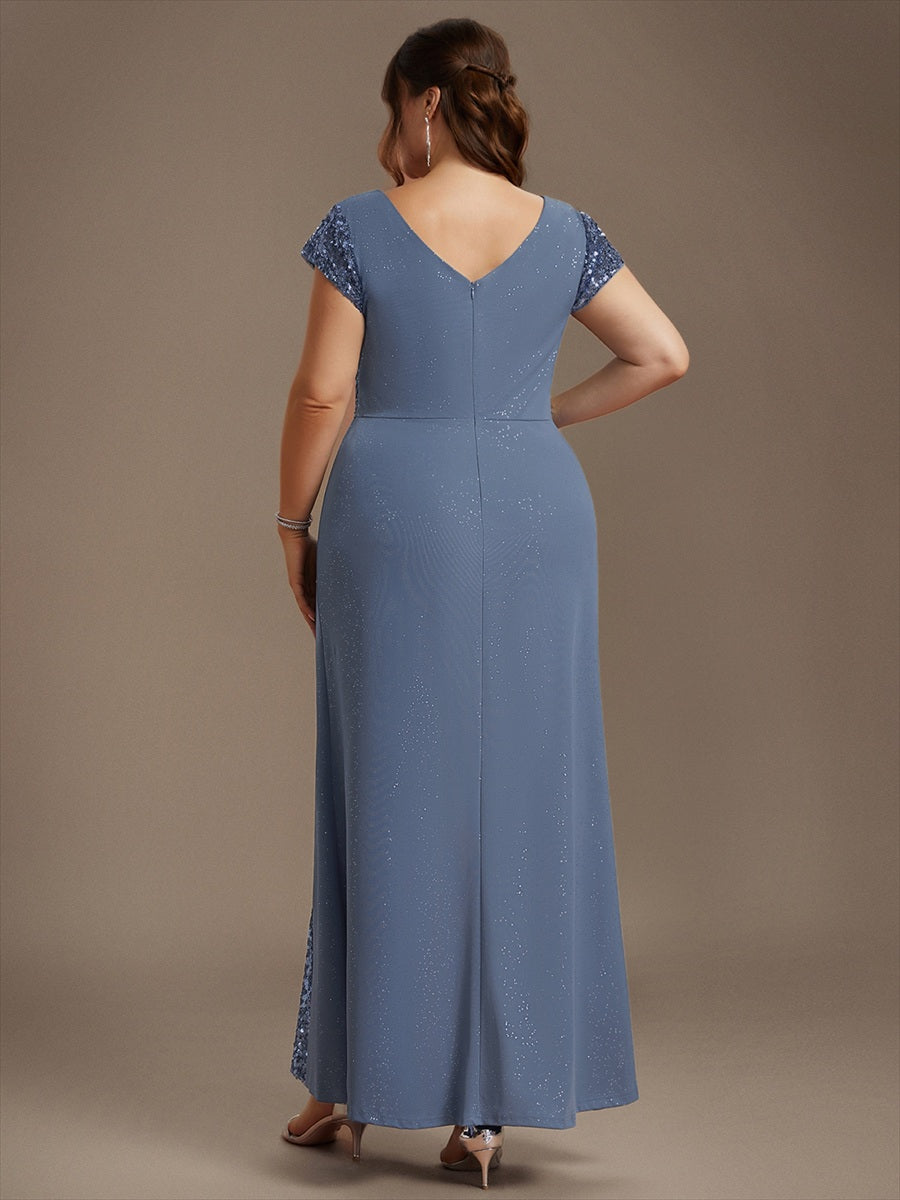 Robe moulante à manches courtes en stretch élevé avec décolleté en V noué et détails en sequins #Couleur_Marine Fume