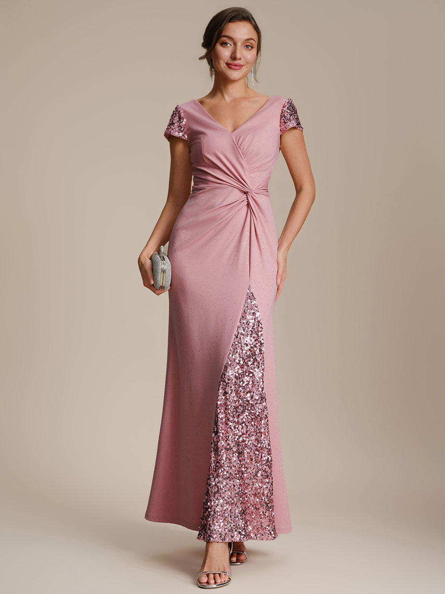 Robe moulante à manches courtes en stretch élevé avec décolleté en V noué et détails en sequins #Couleur_Rose fumee