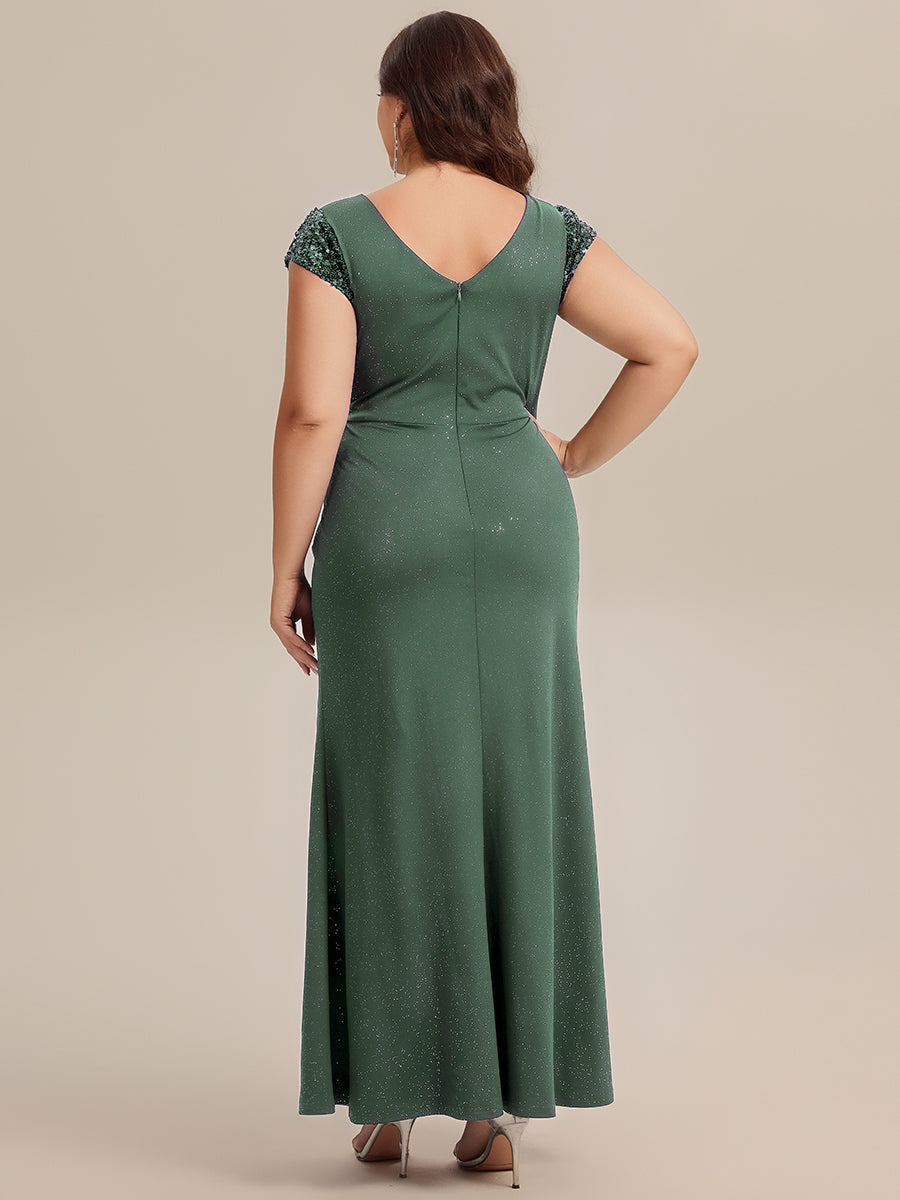 Robe moulante à manches courtes en stretch élevé avec décolleté en V noué et détails en sequins #Couleur_Eukalyptus Grün