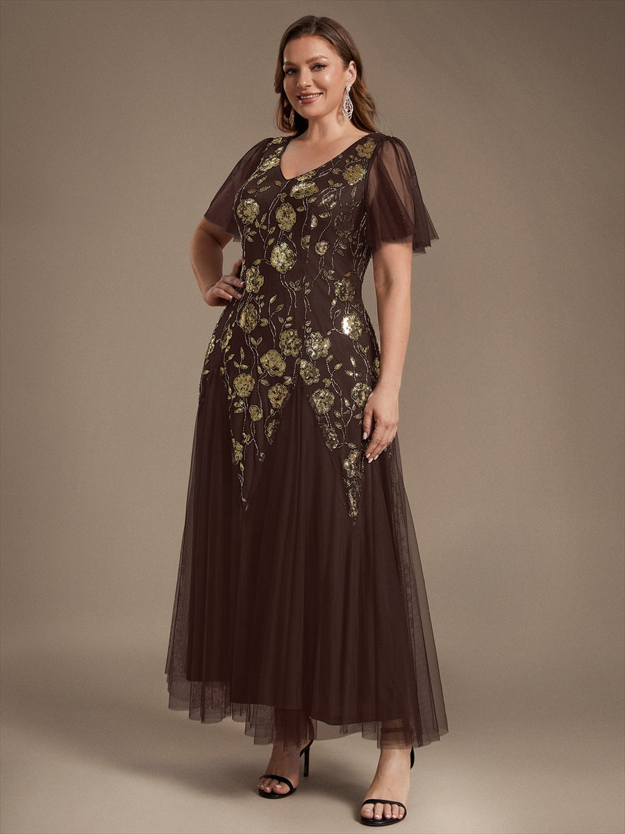 Robe longue à manches courtes en sequins avec volants et décolleté en V #Couleur_Marron chocolat