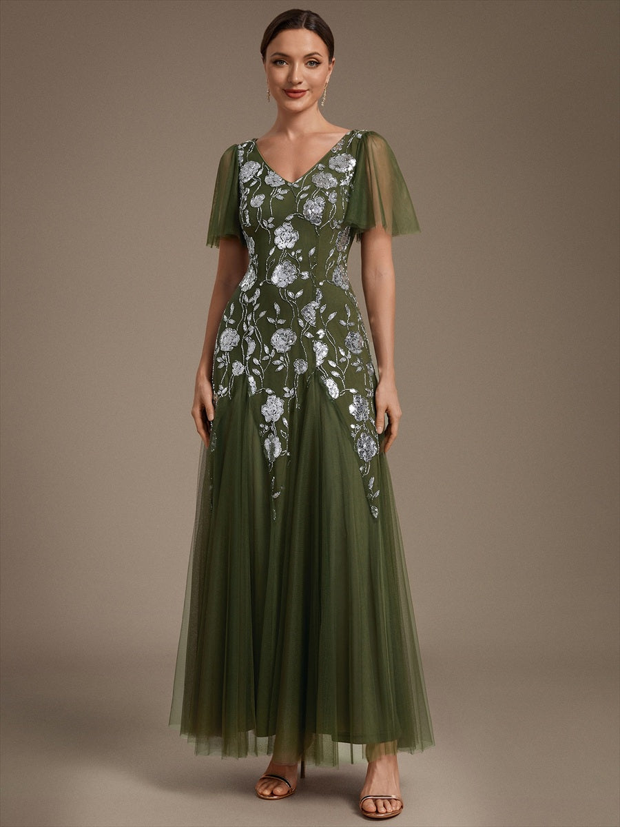 Robe longue à manches courtes en sequins avec volants et décolleté en V #Couleur_Vert Olive