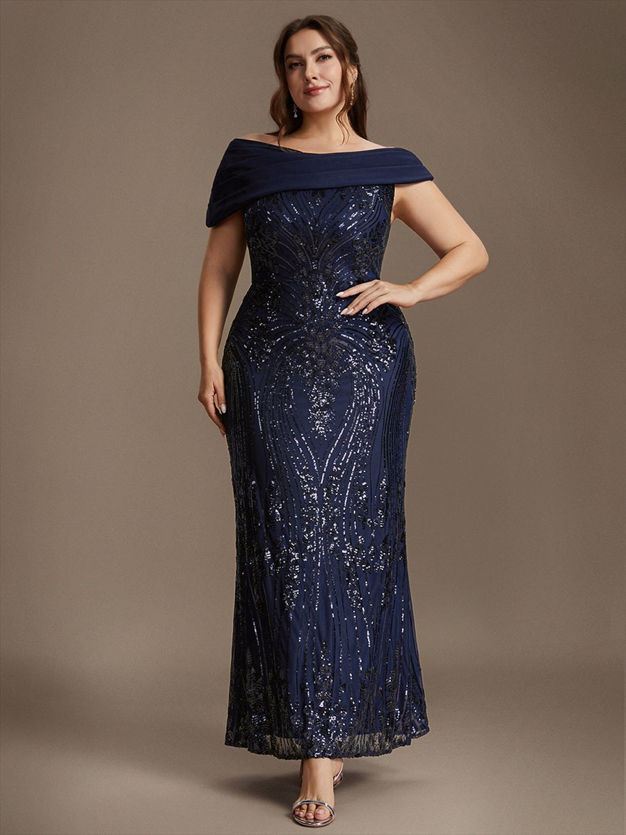 Robe moulante maxi à sequins avec épaules dénudées manches courtes et encolure asymétrique #Couleur_Bleu Marine
