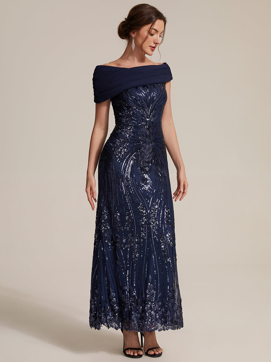 Robe moulante maxi à sequins avec épaules dénudées manches courtes et encolure asymétrique #Couleur_Bleu Marine