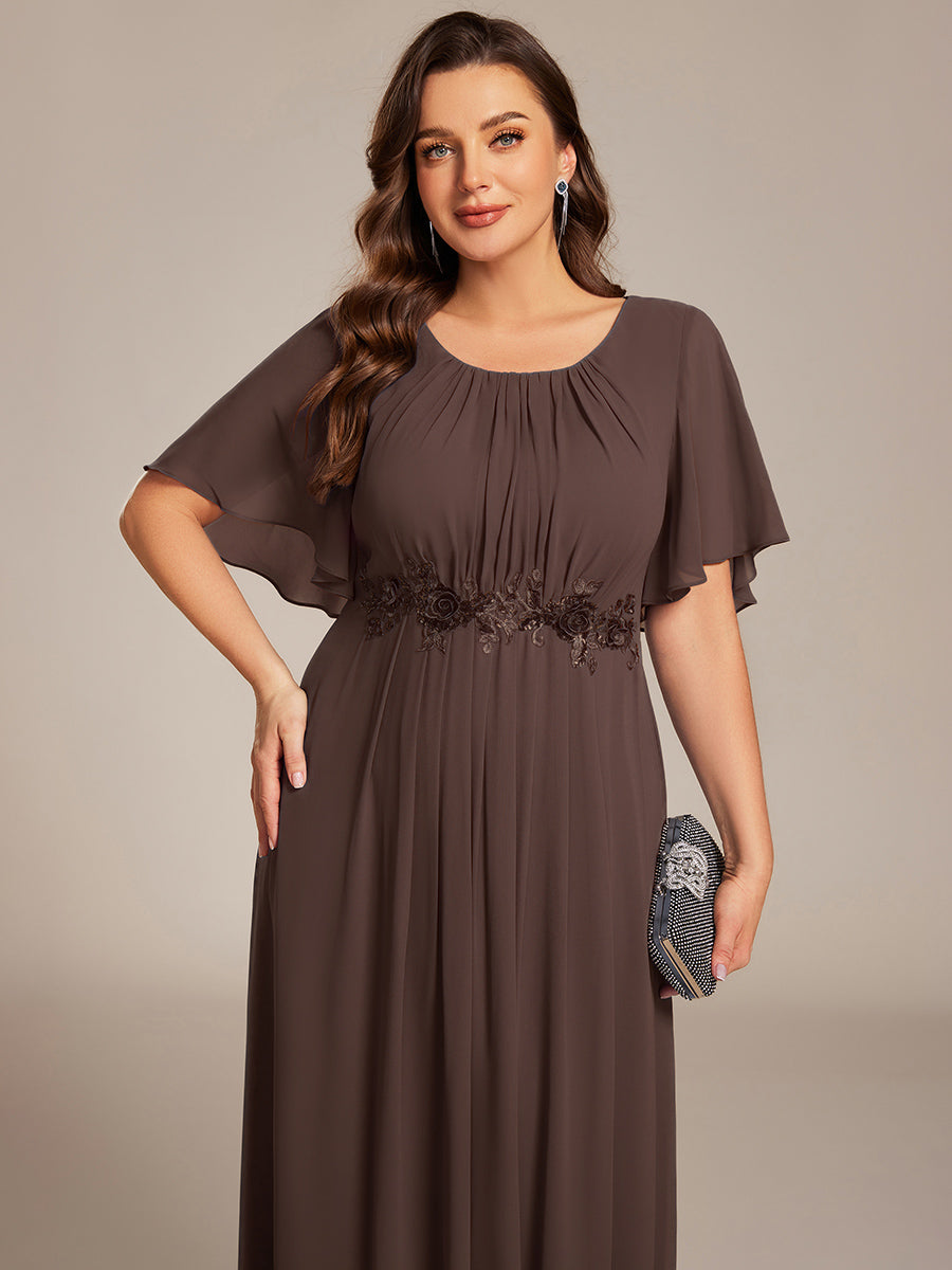 Robe D'invité De Mariage En Mousseline De Soie Mi-Longue Plissée à Manches à Volants Et Col En V #Couleur_Marron Espresso