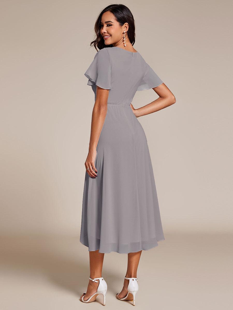 Robe D'invité De Mariage En Mousseline De Soie Mi-Longue Plissée à Manches à Volants Et Col En V #Couleur_Gris