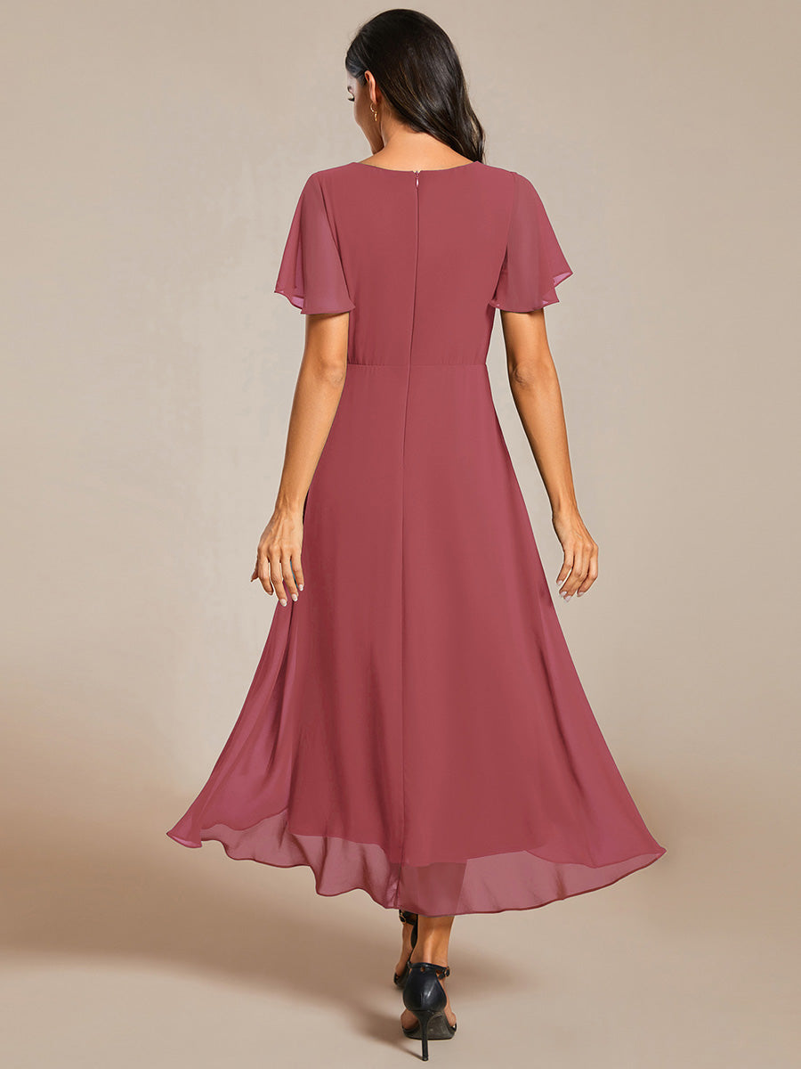 Robe D'invité De Mariage En Mousseline De Soie Mi-Longue Plissée à Manches à Volants Et Col En V #Couleur_Rose corail