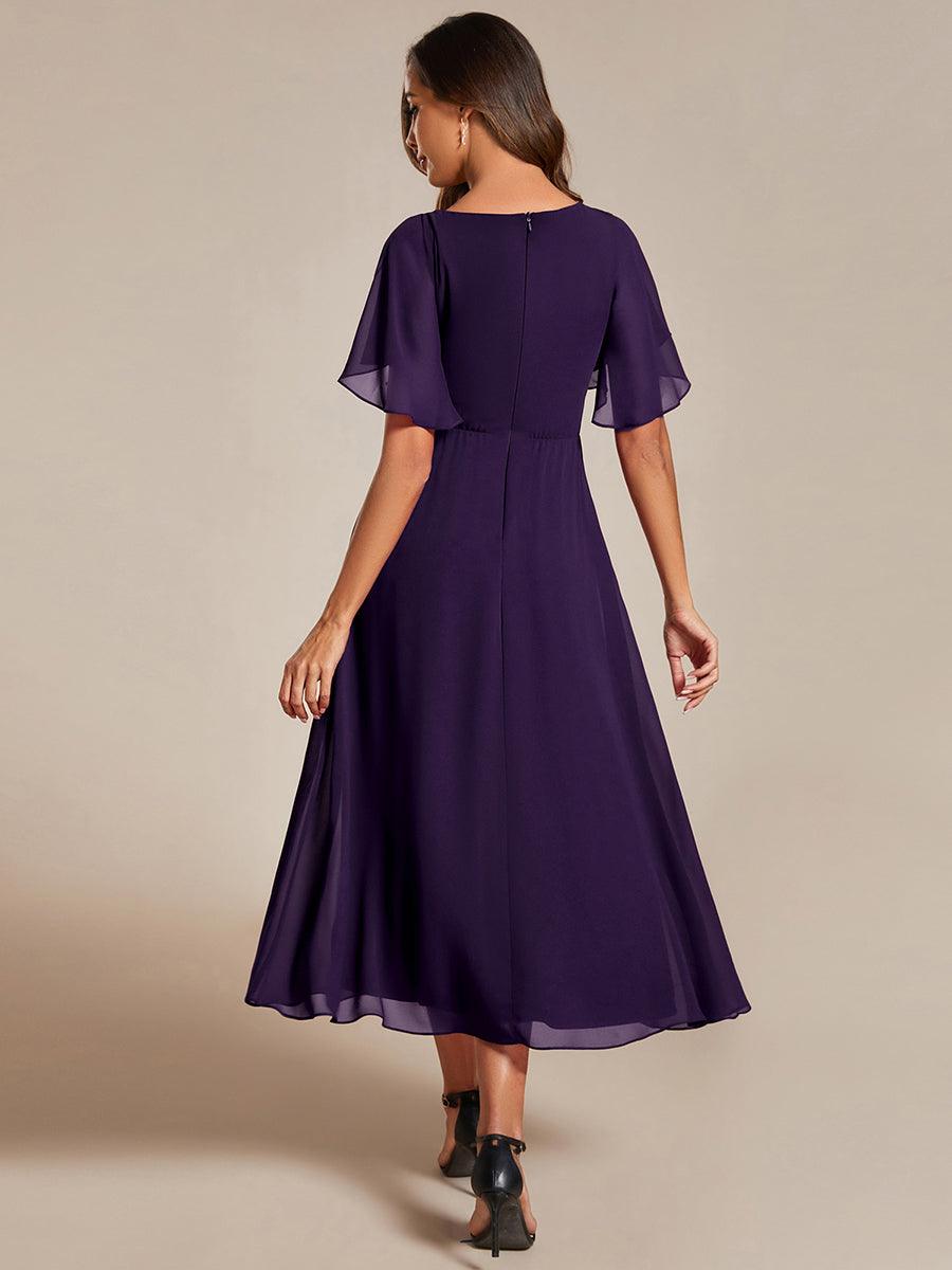 Robe d'invité de mariage mi-longue en mousseline à col en V avec appliques à la taille #Couleur_Violet Fonce