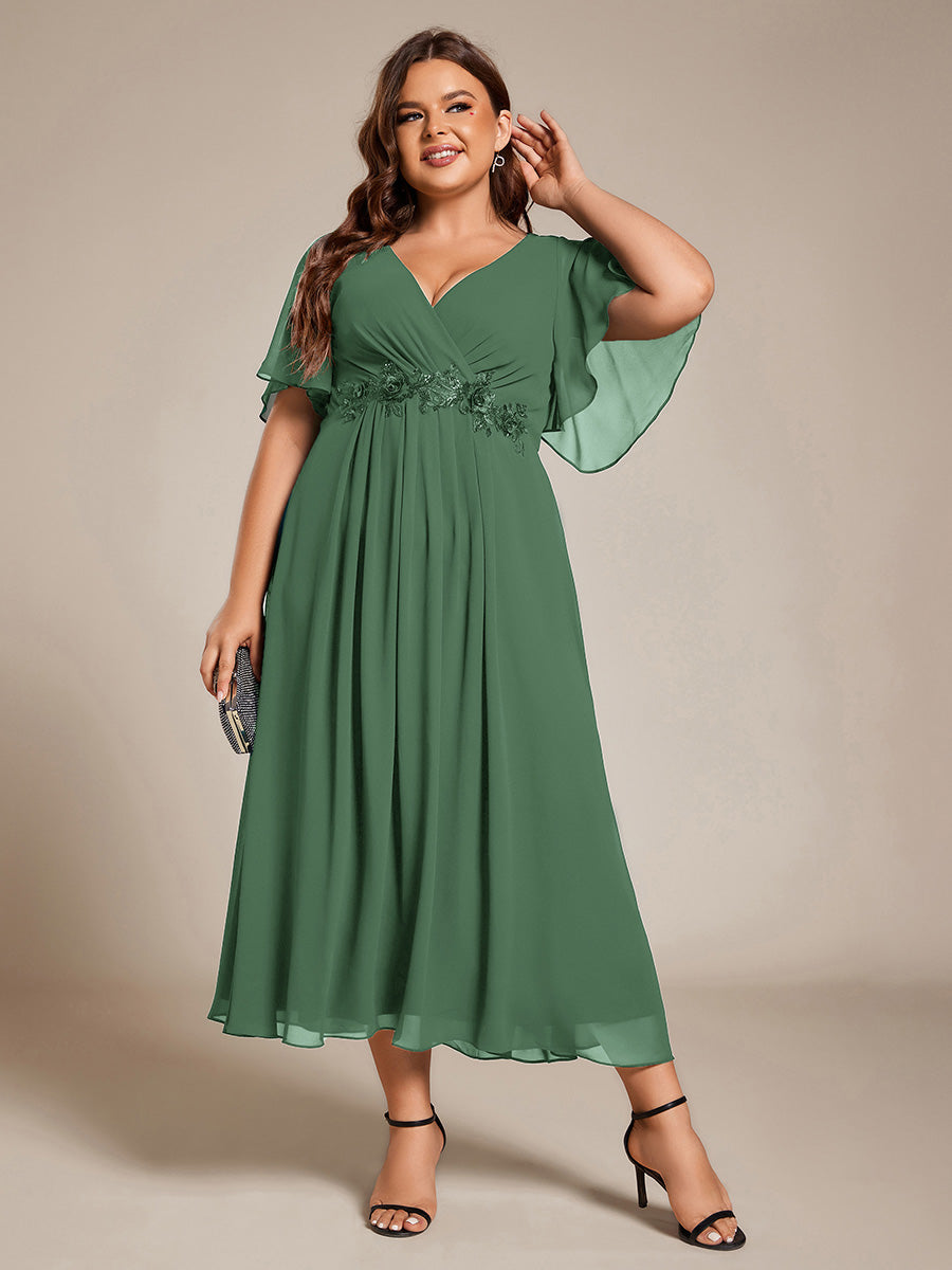 Robe d'invité de mariage mi-longue en mousseline de soie à col en V de grande taille avec applique à la taille #Couleur_Eucalyptus