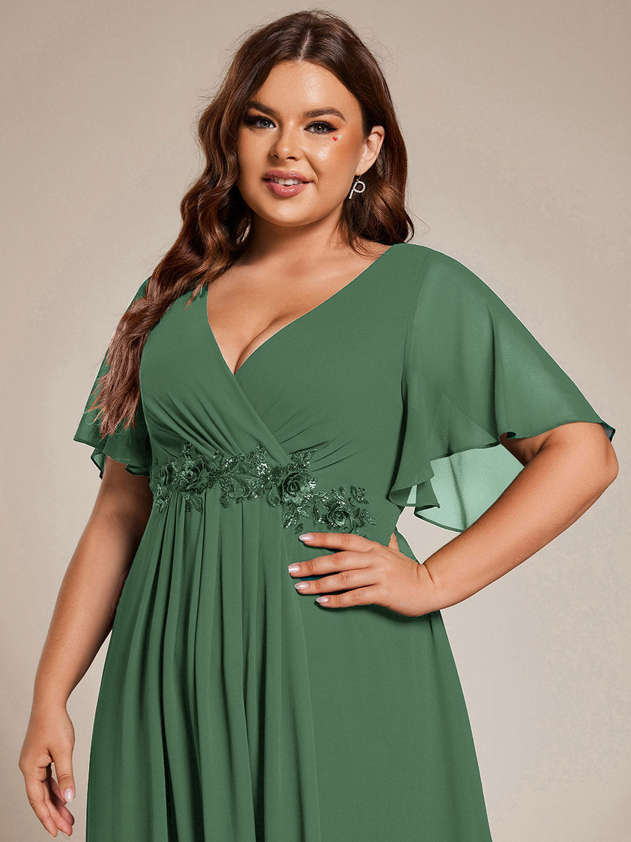 Robe d'invité de mariage mi-longue en mousseline de soie à col en V de grande taille avec applique à la taille #Couleur_Eucalyptus