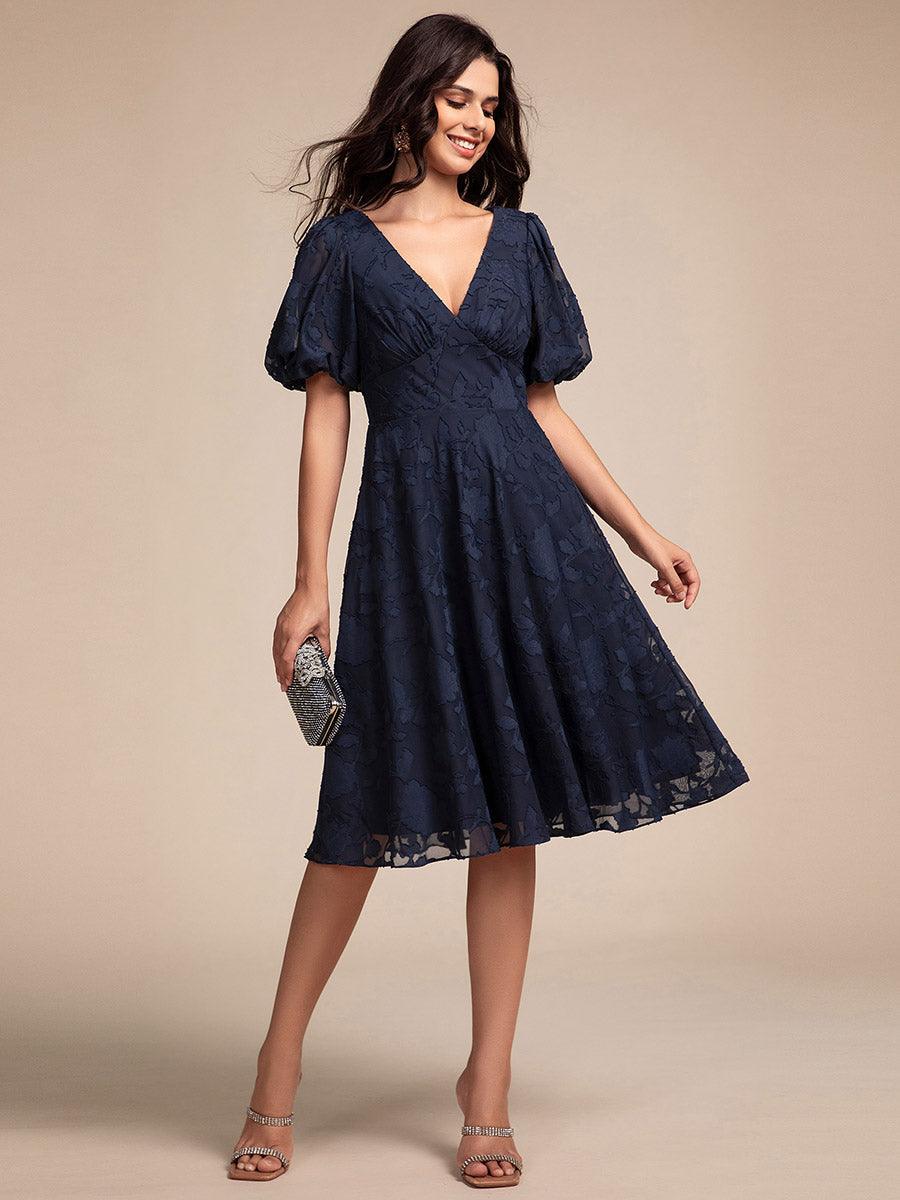 Robe d'invitée de mariage mi-longue à col en V et manches courtes #Couleur_Bleu Marine