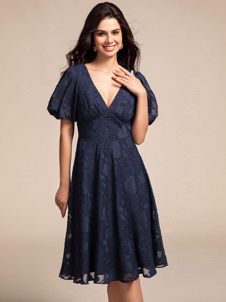 Robe d'invitée de mariage mi-longue à col en V et manches courtes #Couleur_Bleu Marine