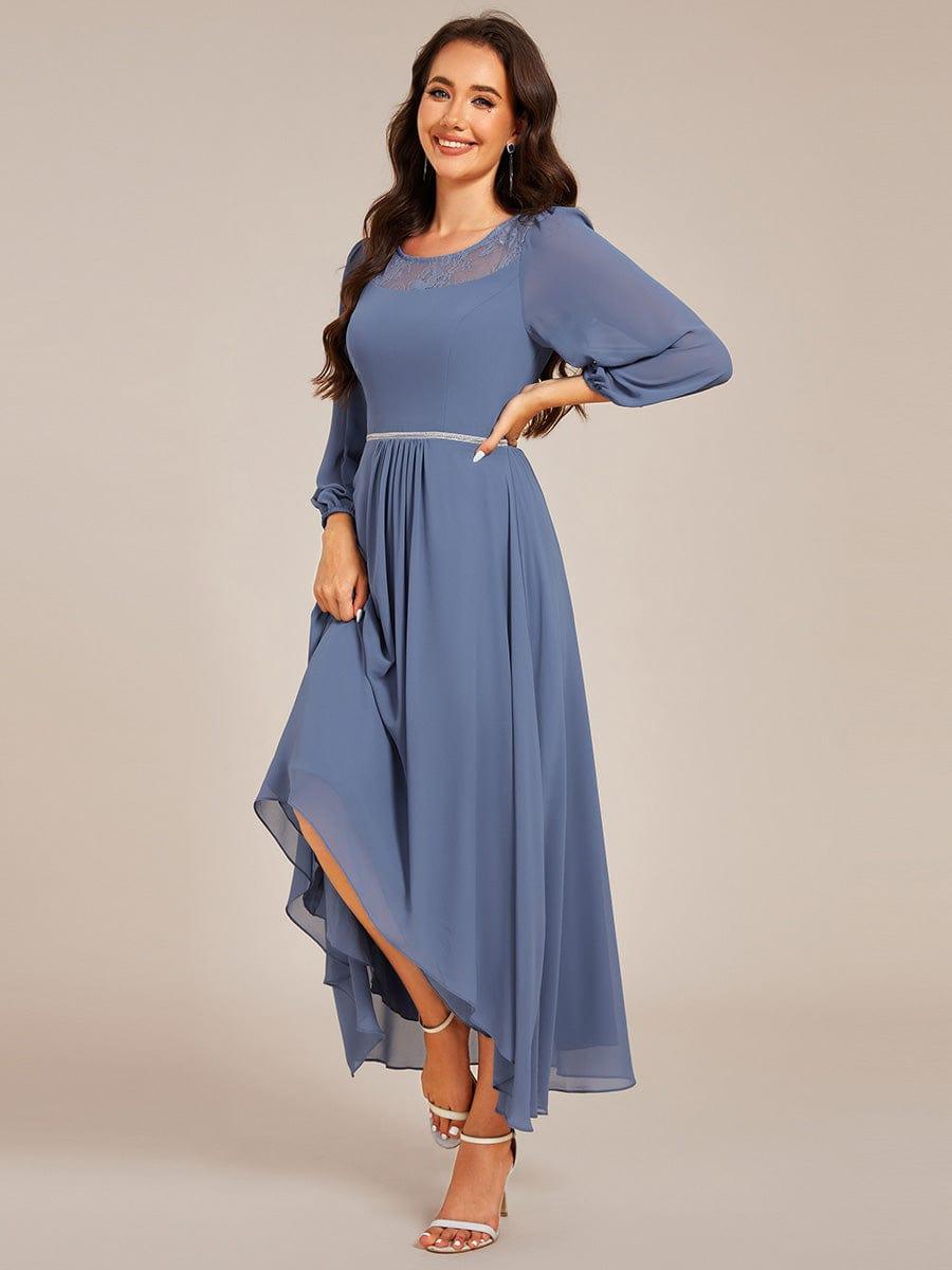 Robe d'invitée de mariage mi-longue en mousseline à col rond #Couleur_Marine Fume