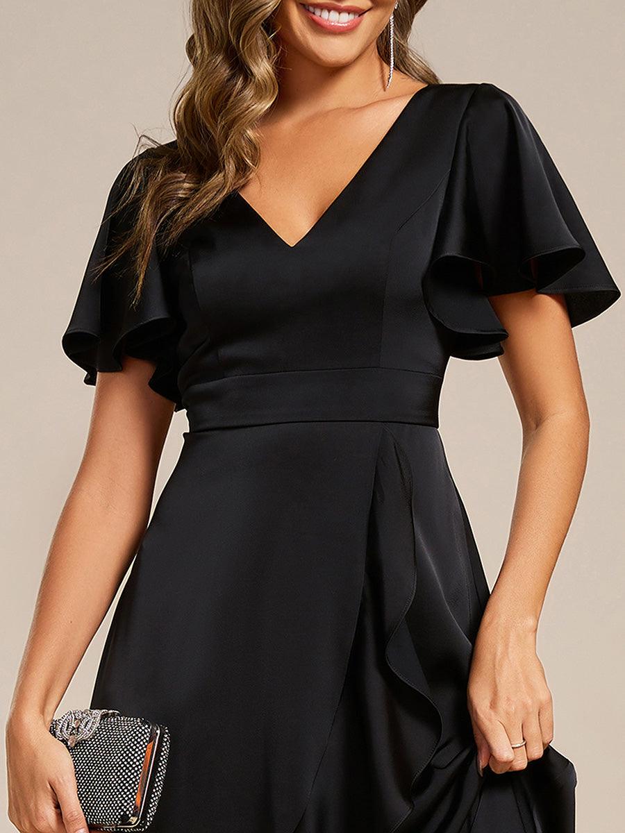 Robe d'invitée de mariage mi-longue en satin avec encolure en V et jupe à volants #Couleur_Noir