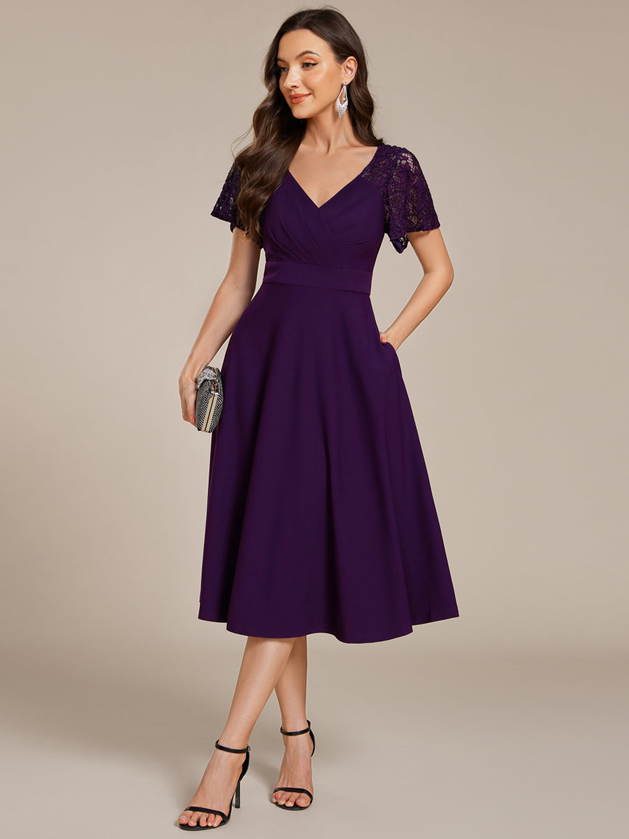 Robe d'invité de mariage mi-longue à col en cœur et manches courtes ajourées avec poches #Couleur_Violet Fonce