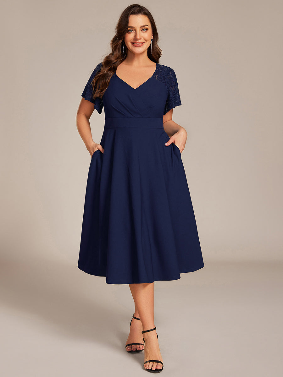 Robe d'invité de mariage mi-longue à col en cœur et manches courtes ajourées avec poches #Couleur_Bleu Marine