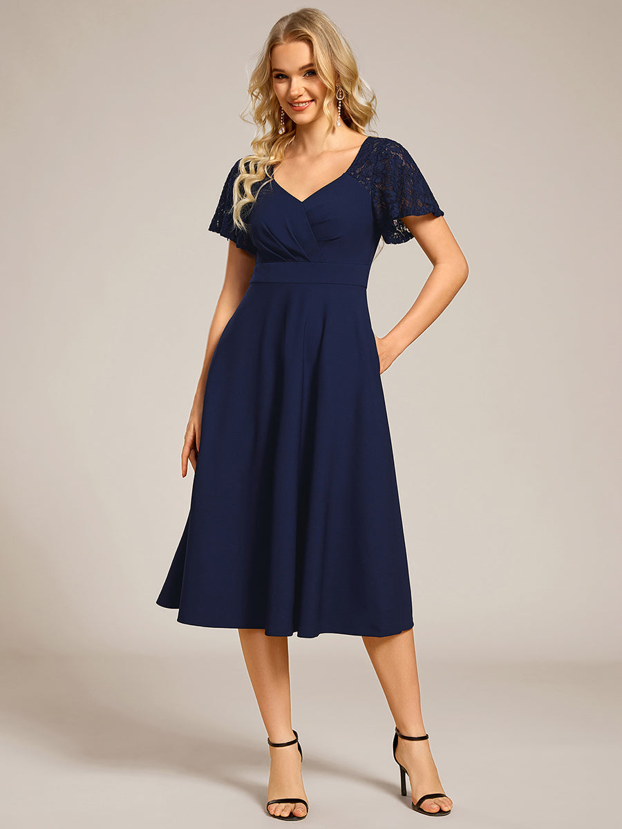 Robe d'invité de mariage mi-longue à col en cœur et manches courtes ajourées avec poches #Couleur_Bleu Marine