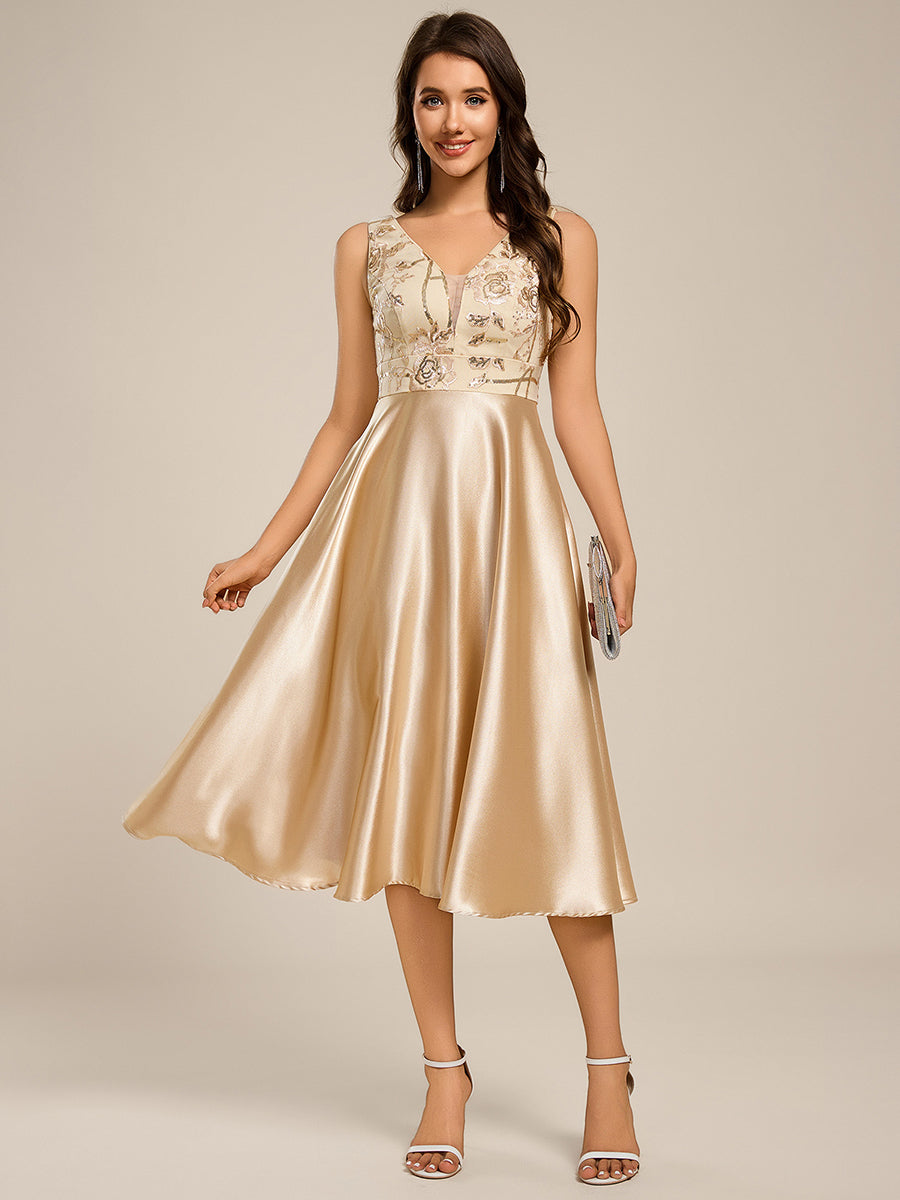 Robe d'invité de mariage mi-longue en satin à sequins et col en V #Couleur_Charbon