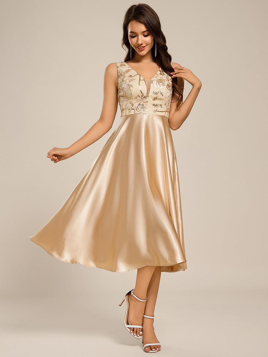 Robe d'invité de mariage mi-longue en satin à sequins et col en V #Couleur_Charbon
