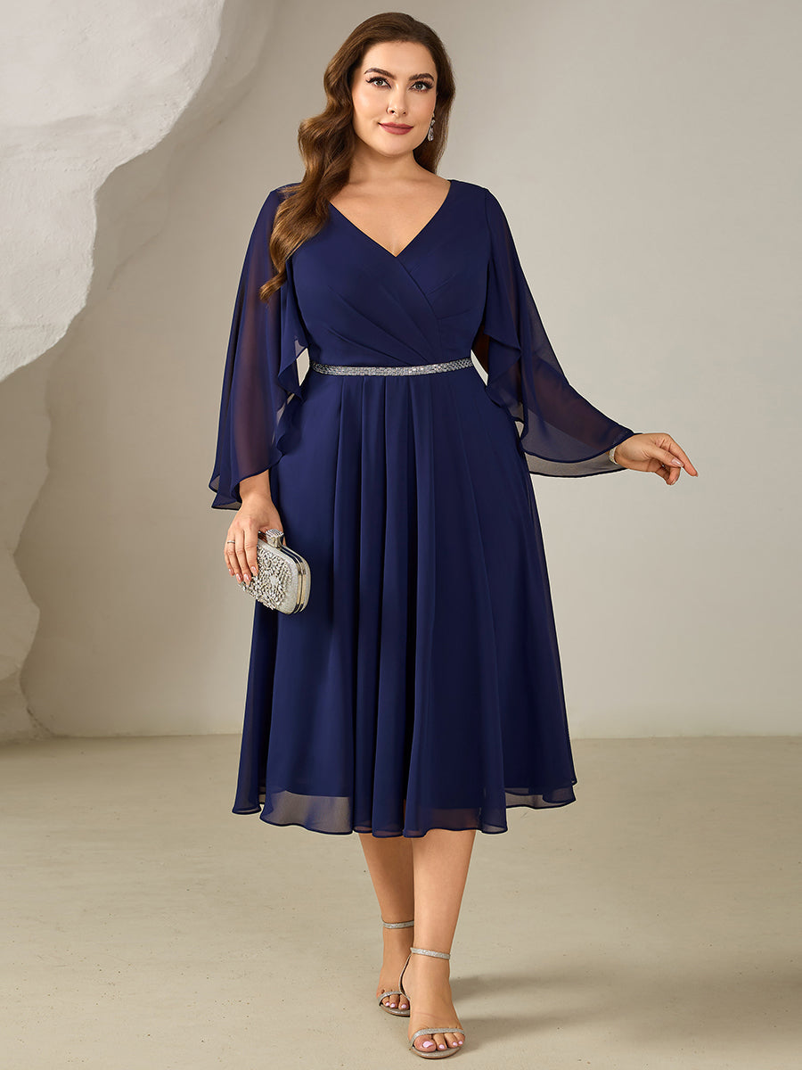 Robe midi A ligne à encolure en V profond à volants et manches trois quarts grande taille avec accent chaîne Robes d'invité de mariage #Couleur_Bleu Marine