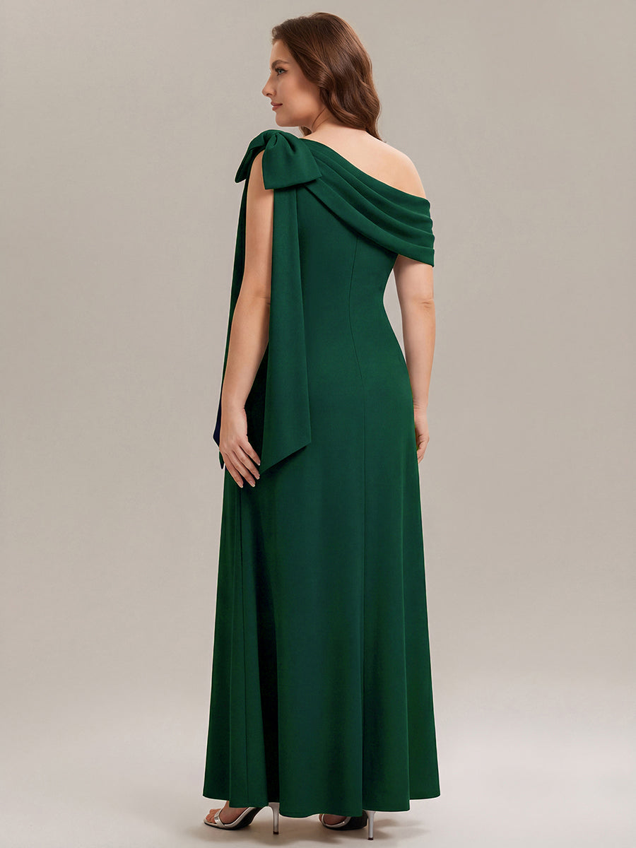 Robe longue ajustée à encolure asymétrique sans bretelles avec détail de nœud en tissu extensible #Couleur_Vert Fonce