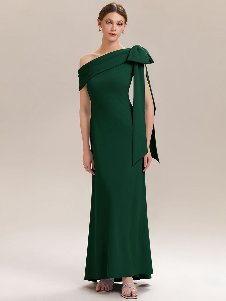 Robe longue ajustée à encolure asymétrique sans bretelles avec détail de nœud en tissu extensible #Couleur_Vert Fonce