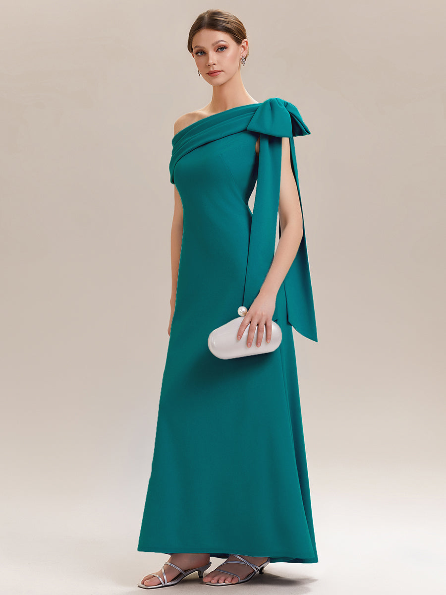 Robe longue ajustée à encolure asymétrique sans bretelles avec détail de nœud en tissu extensible #Couleur_TB