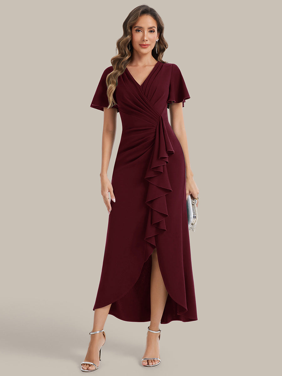 robe maxi ajustée à décolleté en V profond à manches courtes avec volants et fente haute sur la cuisse #Couleur_Bordeaux