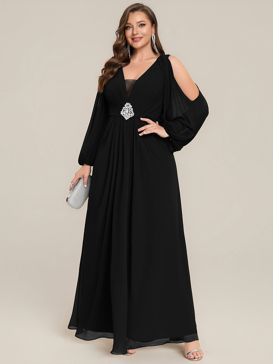 Robe maxi à manches longues en V avec des embellissements en strass froncés #Couleur_Noir