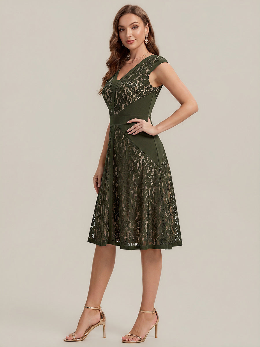 Robe midi évasée à manches courtes en V avec détails en patchwork transparent et haute élasticité #Couleur_Vert Olive