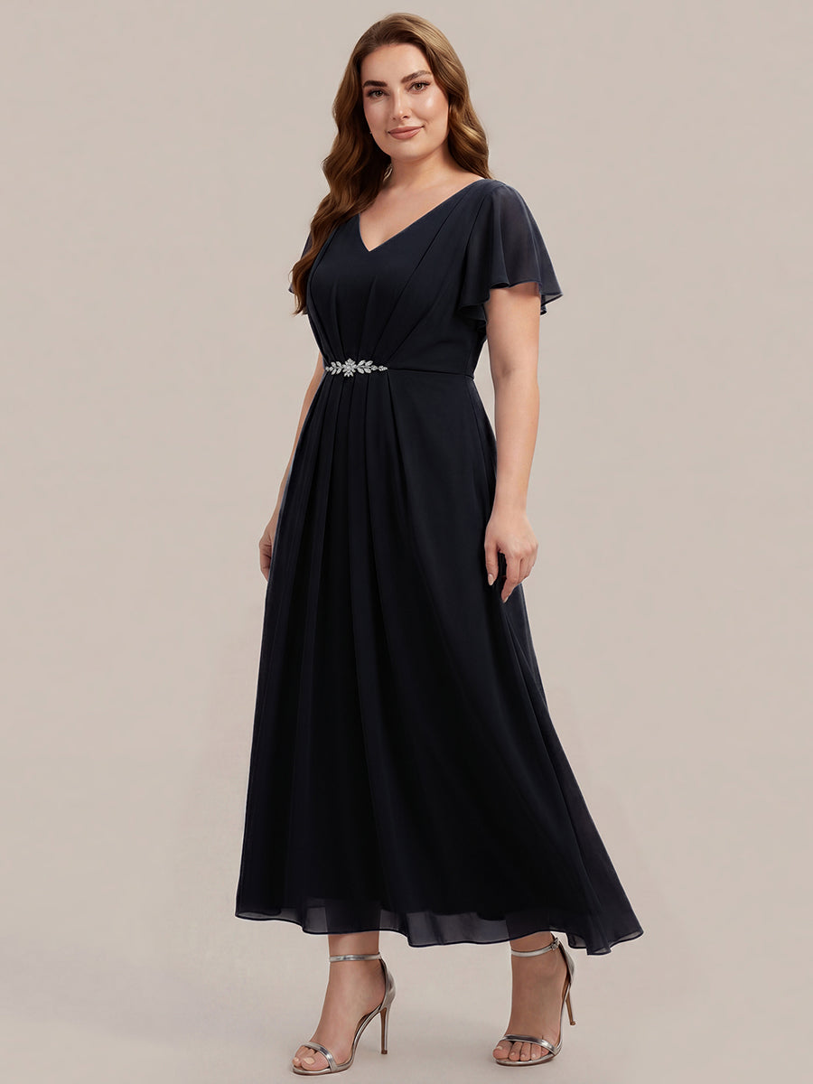 Robe longue maxi ligne A avec manches à volants col en V ornée de strass #Couleur_Noir