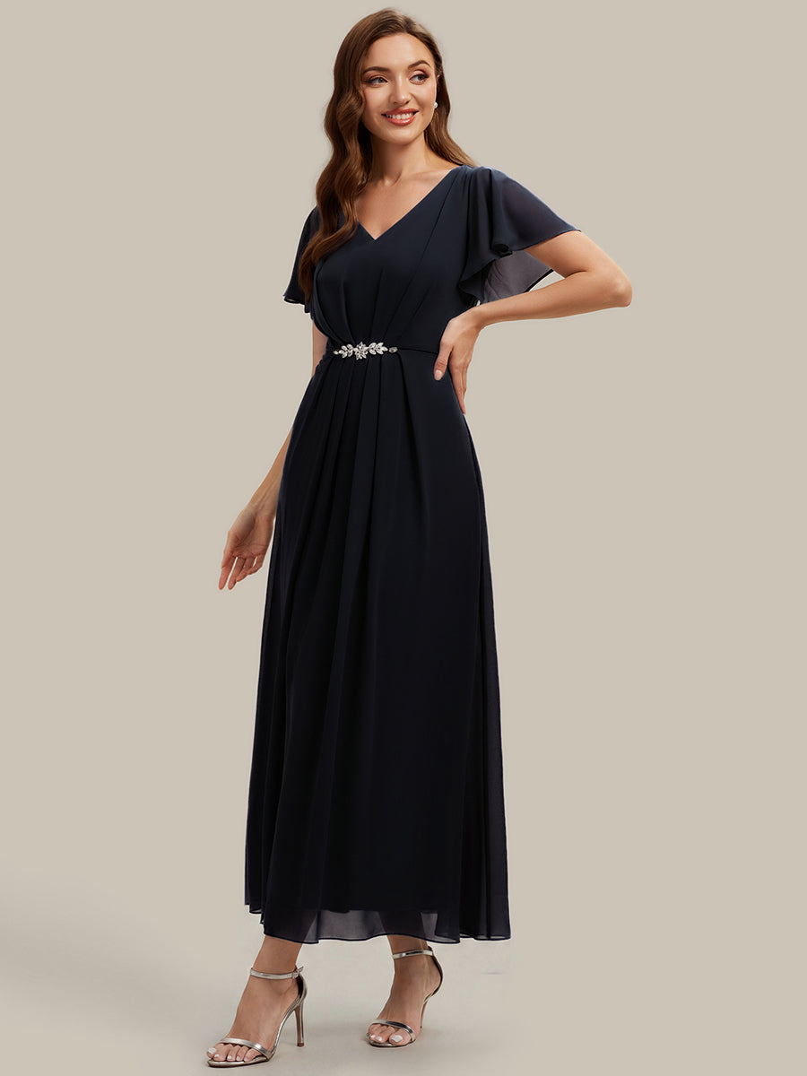 Robe longue maxi ligne A avec manches à volants col en V ornée de strass #Couleur_Noir