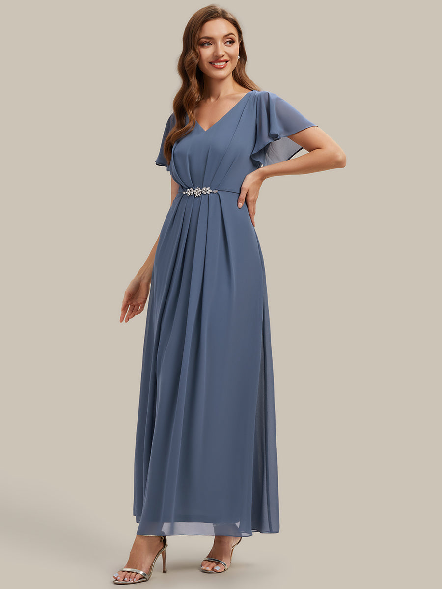 Robe longue maxi ligne A avec manches à volants col en V ornée de strass #Couleur_Marine Fume