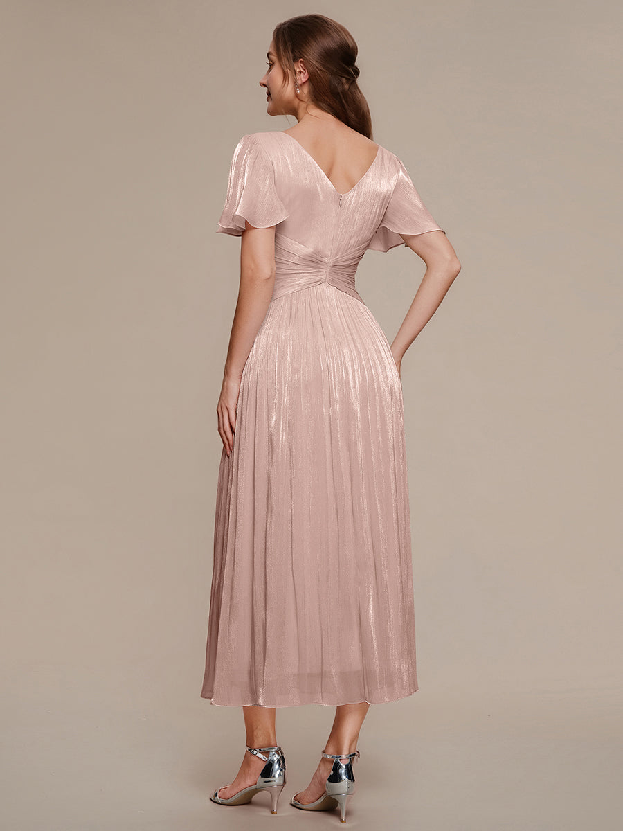 robe midi à manches courtes avec volants en V et détails froncés #Couleur_Rose fumee