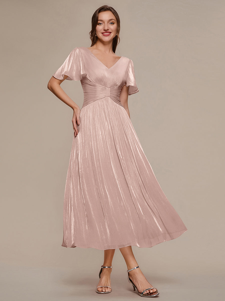 robe midi à manches courtes avec volants en V et détails froncés #Couleur_Rose fumee