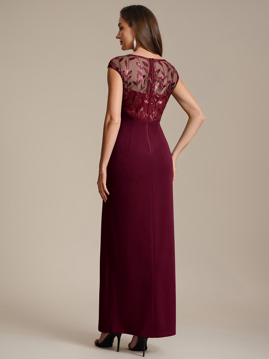 Robe longue moulante asymétrique à manches courtes en sequins extensibles #Couleur_Bordeaux