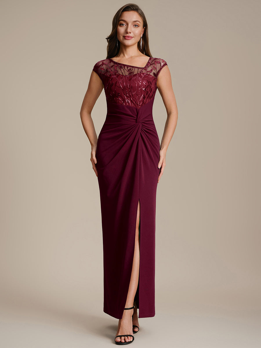 Robe longue moulante asymétrique à manches courtes en sequins extensibles #Couleur_Bordeaux